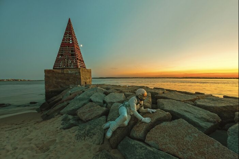 “The Lonely Astronaut”: Capturing Self-Portraits In Decaying, Abandoned Environments