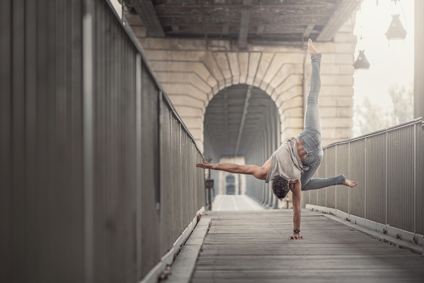 The magic of dancing with the metropolis: a magnificent series of photos of gymnasts and dancers from Dimitri Rulland The magic of dancing with the metropolis: a magnificent series of photos of gymnasts and dancers from Dimitri Rulland