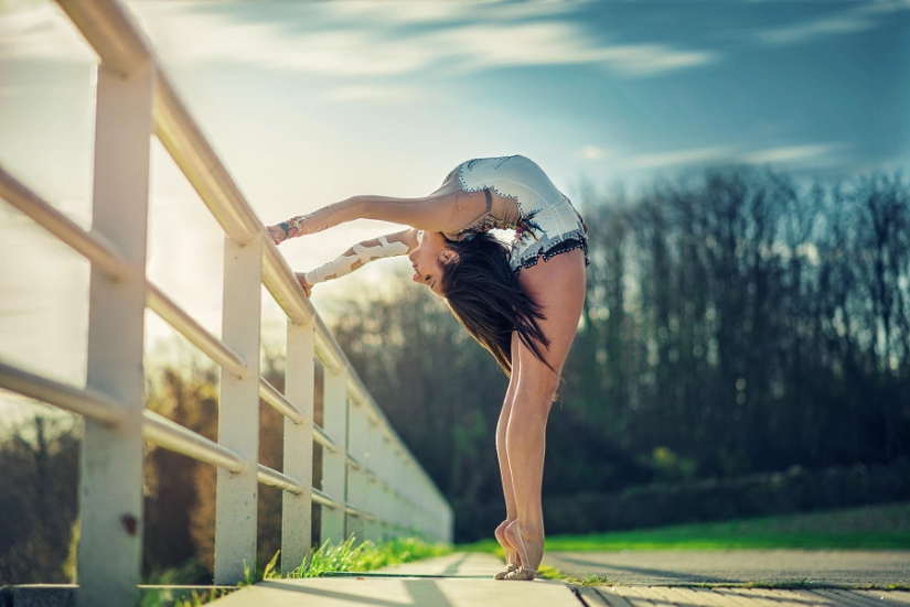 The magic of dancing with the metropolis: a magnificent series of photos of gymnasts and dancers from Dimitri Rulland The magic of dancing with the metropolis: a magnificent series of photos of gymnasts and dancers from Dimitri Rulland