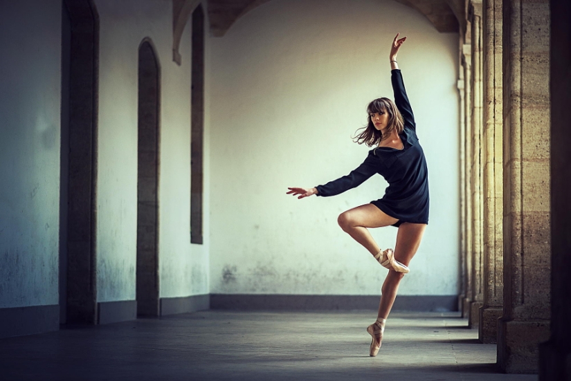The magic of dancing with the metropolis: a magnificent series of photos of gymnasts and dancers from Dimitri Rulland The magic of dancing with the metropolis: a magnificent series of photos of gymnasts and dancers from Dimitri Rulland