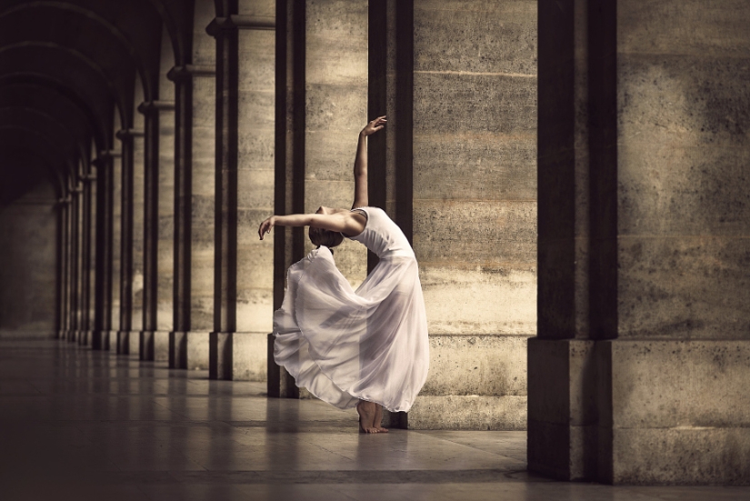 The magic of dancing with the metropolis: a magnificent series of photos of gymnasts and dancers from Dimitri Rulland The magic of dancing with the metropolis: a magnificent series of photos of gymnasts and dancers from Dimitri Rulland