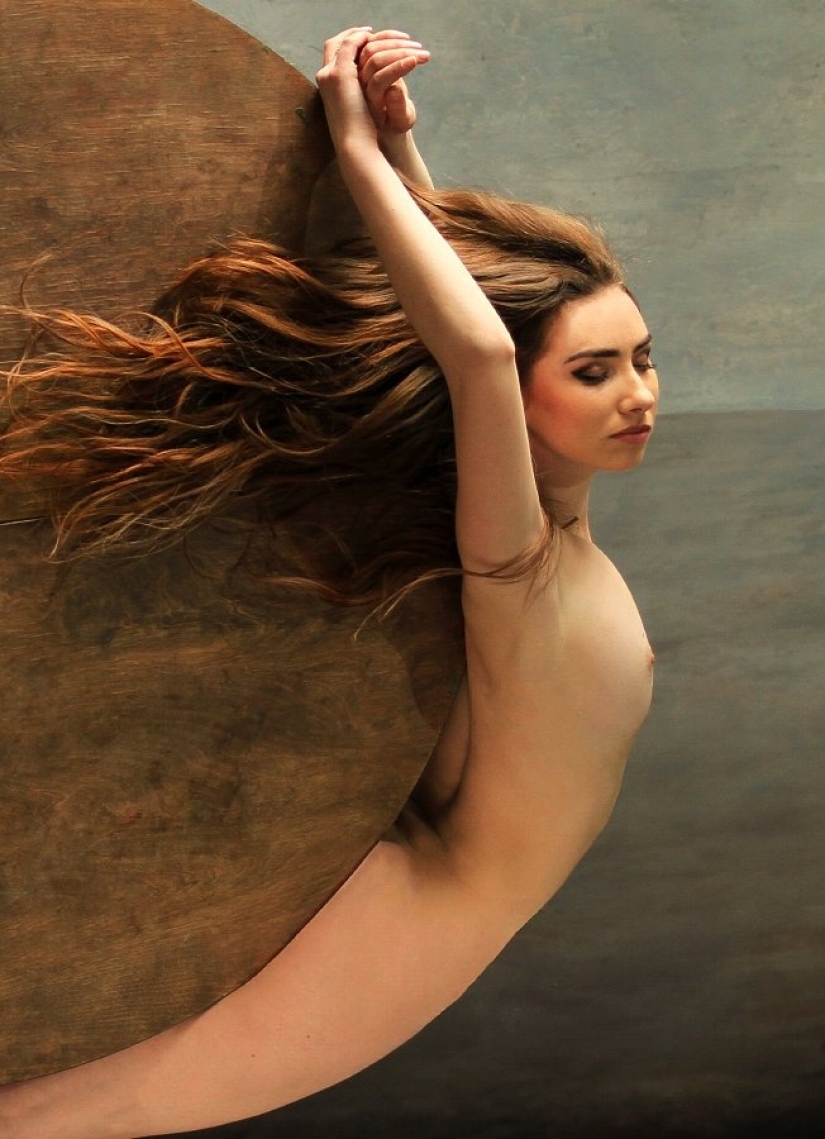 The Magic of Seduction by German Nude Photographer Rodislav Driben The Magic of Seduction by German Nude Photographer Rodislav Driben
