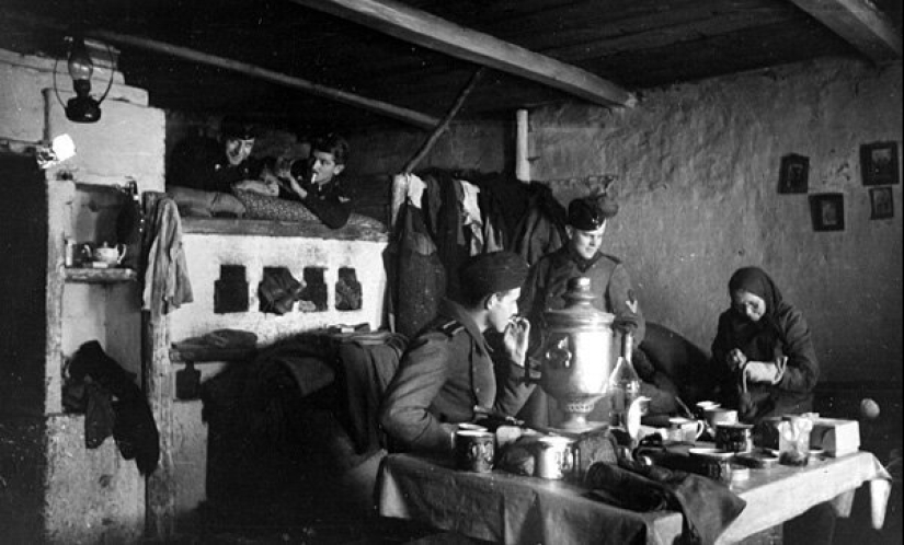 "The main thing is not to die in men's underwear»: how women survived and coped with everyday life during the war "The main thing is not to die in men's underwear»: how women survived and coped with everyday life during the war