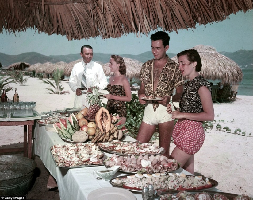 The Mexican Riviera of the 1950s, when Acapulco was not yet the fiefdom of drug dealers