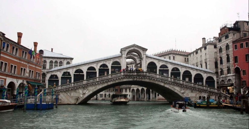 The most beautiful footbridges in the world