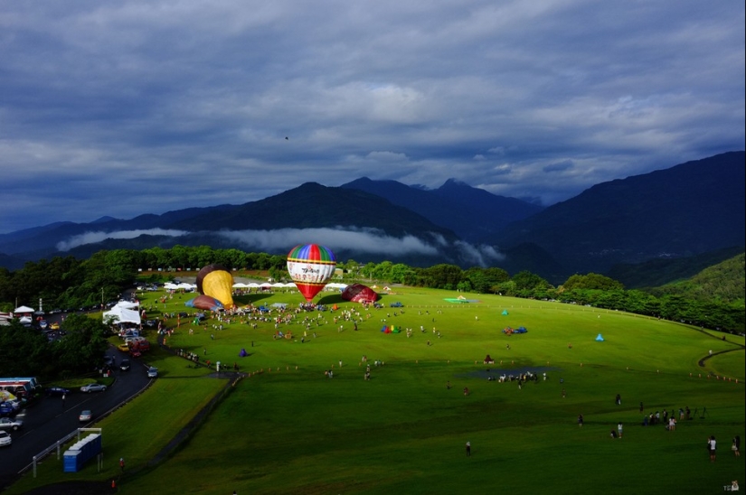 The most spectacular balloon festivals