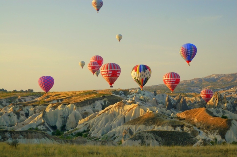 The most spectacular balloon festivals