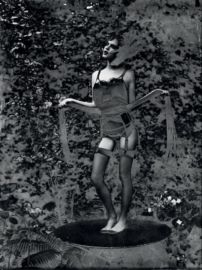 The mystery of femininity in erotic photographs by Ellen von Unwerth