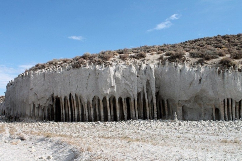 The Mystery of the Columns of California's Lake Crowley The Mystery of the Columns of California's Lake Crowley