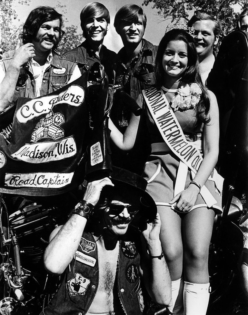 The other America through the lens of Arthur Pollock