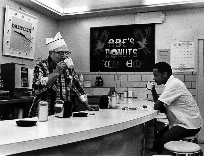 The other America through the lens of Arthur Pollock