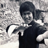 The path of self-improvement: advice from Bruce Lee