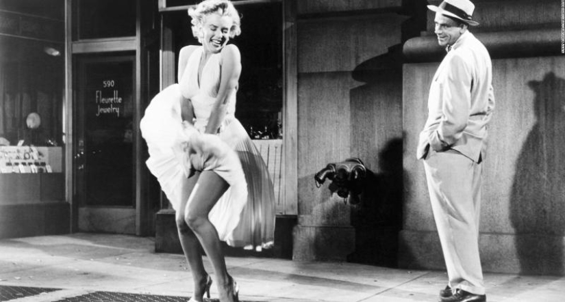 The secret of Marilyn Monroe's skirt: why she pulled up and how it affected the fate of the star The secret of Marilyn Monroe's skirt: why she pulled up and how it affected the fate of the star