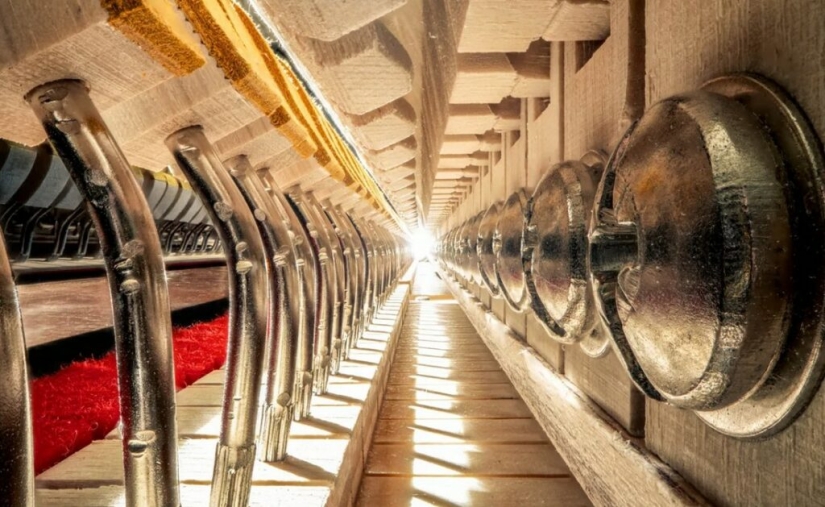 The Secrets of Musical Instruments Through the Lens of a Brilliant Photographer The Secrets of Musical Instruments Through the Lens of a Brilliant Photographer