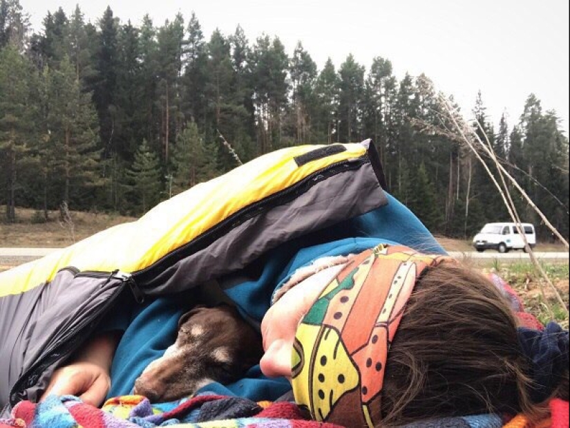 The story of Anna Smolina, who cycled across half the country with her dog