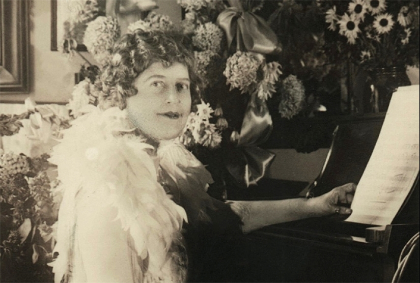 The story of Florence Foster Jenkins, a famous singer who couldn&#39;t sing at all