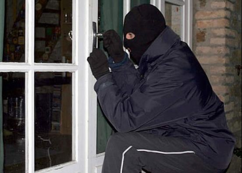 The story of Marie Adler, who was made a liar and a criminal from the victim of a maniac The story of Marie Adler, who was made a liar and a criminal from the victim of a maniac