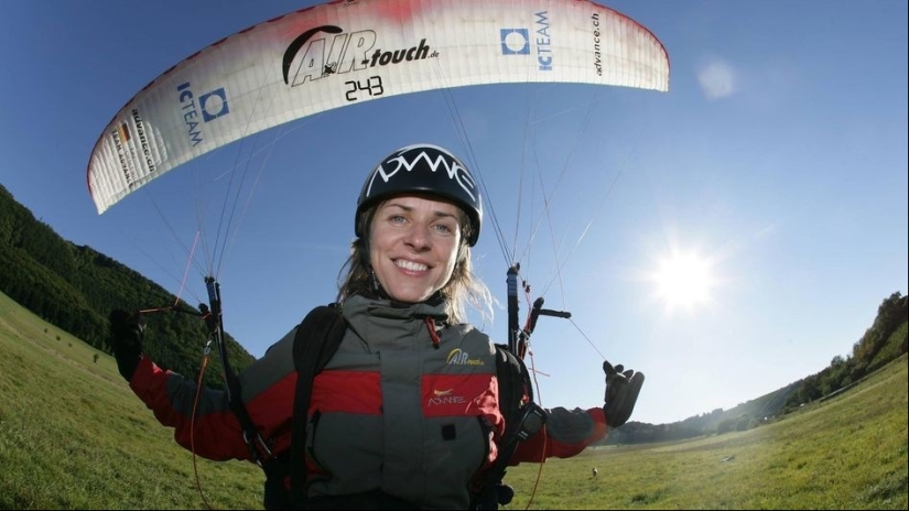 The story of paraglider Ewa Wisnierska, who was carried away by a thunderstorm The story of paraglider Ewa Wisnierska, who was carried away by a thunderstorm