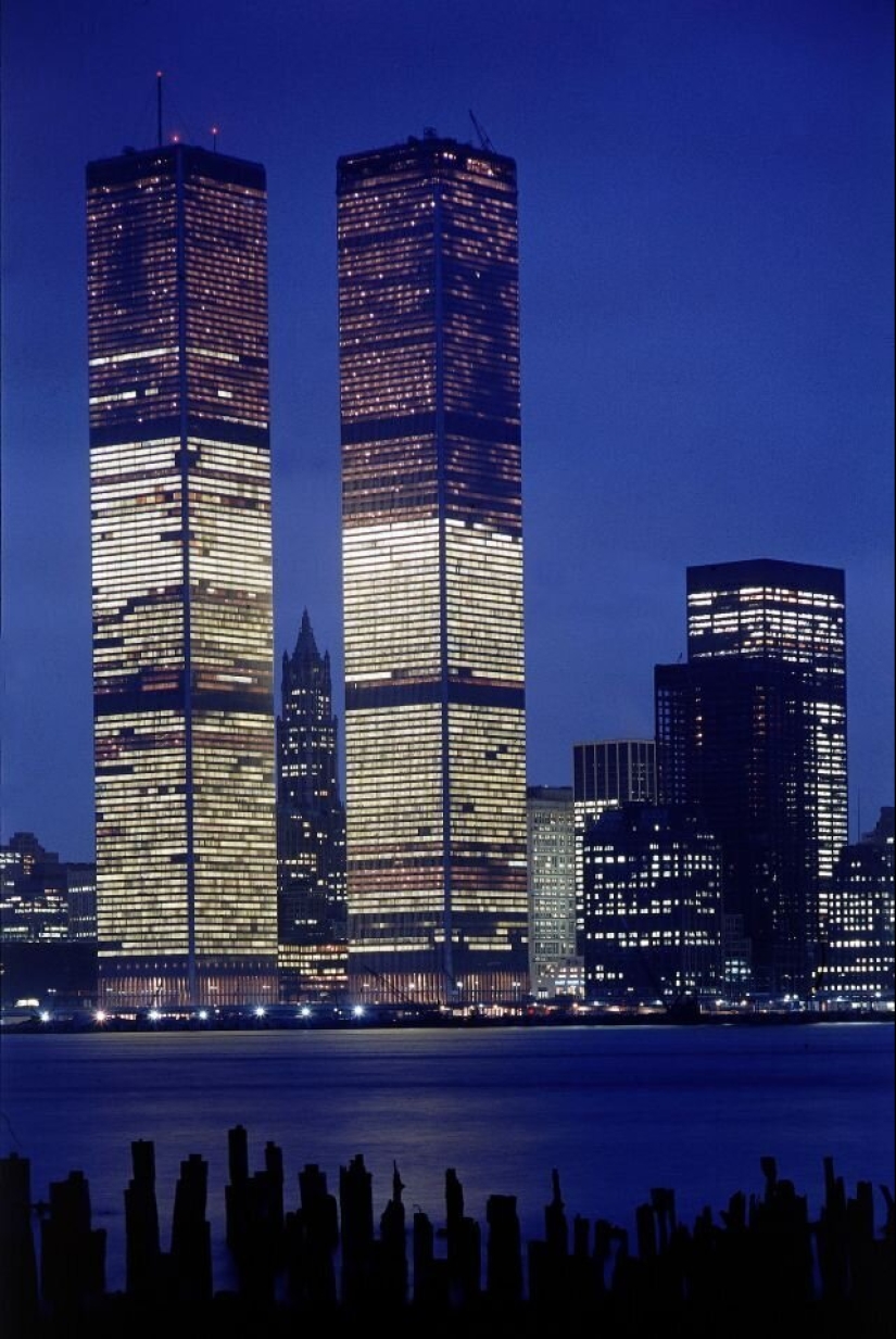 The twin towers in the 70s: how did the world trade center in the beginning The twin towers in the 70s: how did the world trade center in the beginning