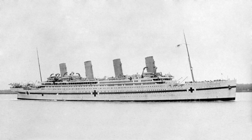 The unsinkable Violet Jessop, who survived three of the largest shipwrecks of the XX century The unsinkable Violet Jessop, who survived three of the largest shipwrecks of the XX century