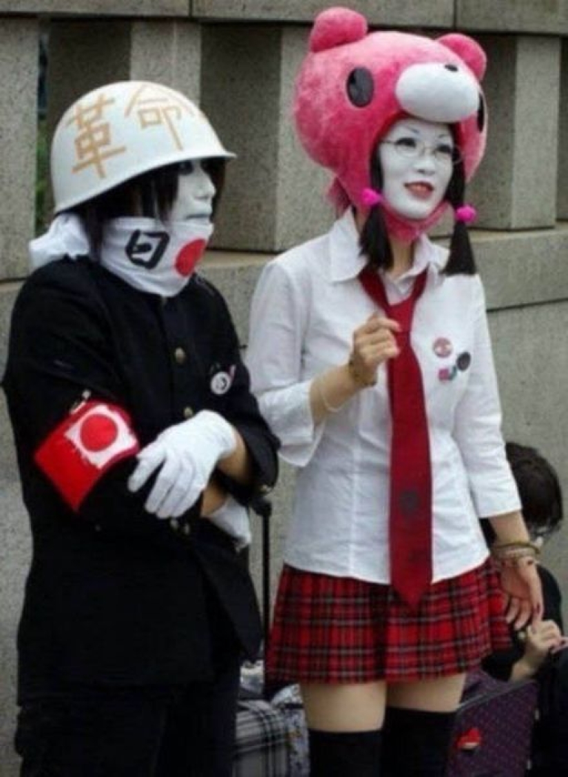 The usual shots from life in Japan, from which a European's eyes will pop out of his head