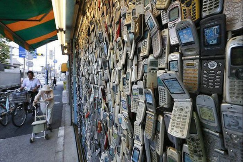 The usual shots from life in Japan, from which a European's eyes will pop out of his head