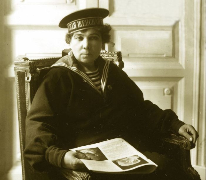 "The woman in the sea – team grief!", or the hard life of the first female sailors of Russia "The woman in the sea – team grief!", or the hard life of the first female sailors of Russia