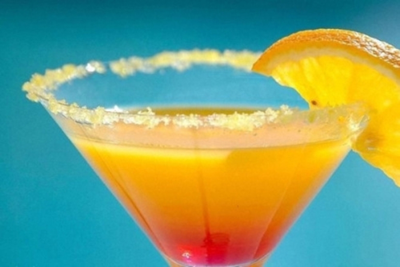 There's a pear hanging, you can't eat it: how food is photographed for advertising