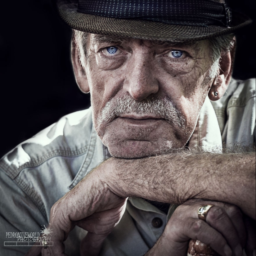 They also have a soul: photographer takes portraits of homeless people