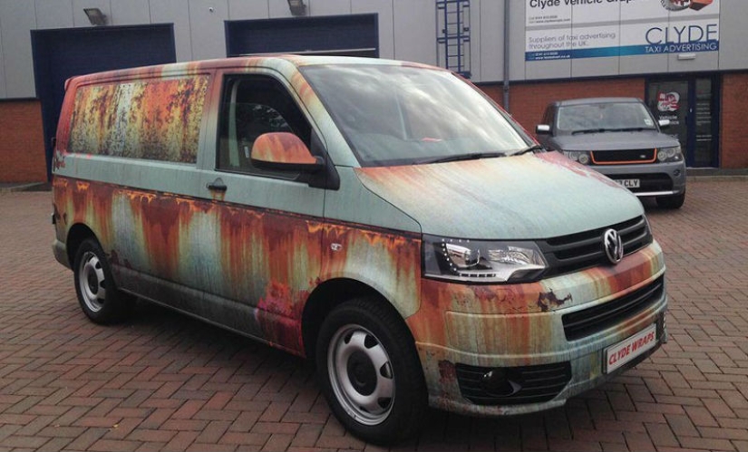 They definitely won't be stolen: original camouflage that will protect the car from thieves