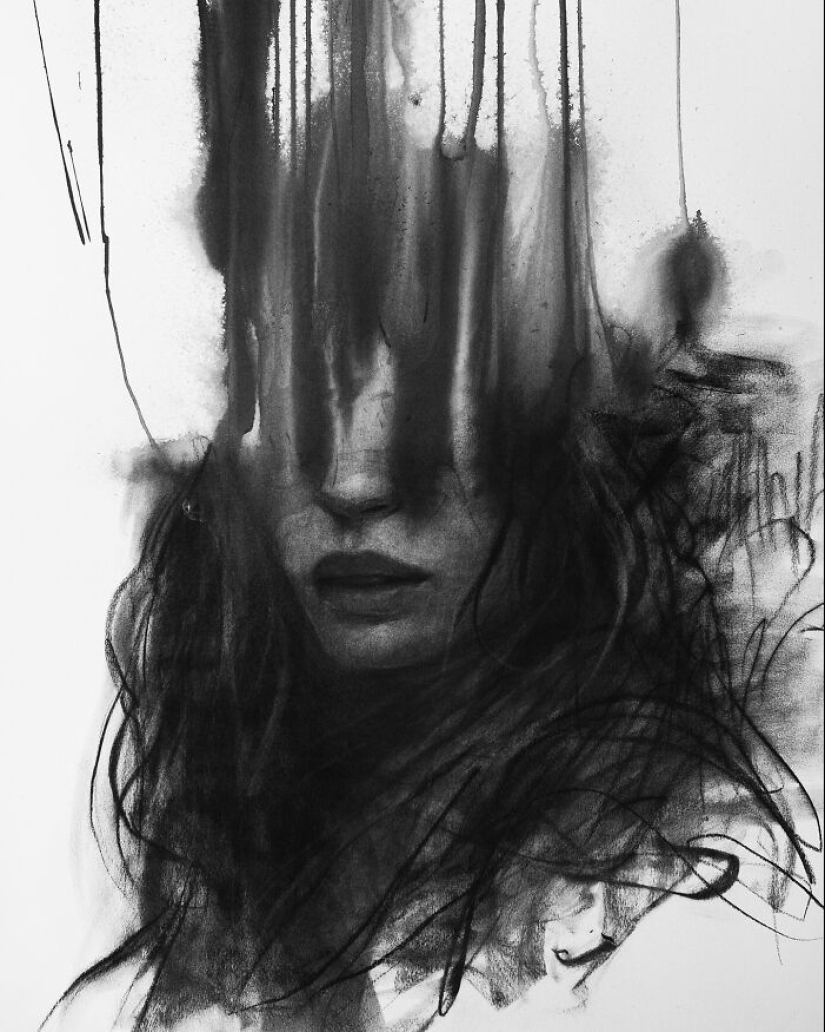 This Artist Captivates Audiences With His Visually Impactful Portraits Drawn Solely With Charcoal