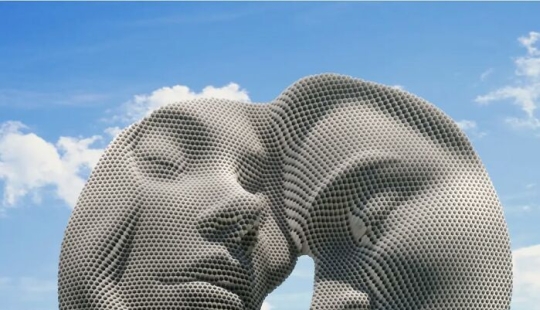 This Artist Creates Striking Metal Sculptures Using Stacked Pipes This Artist Creates Striking Metal Sculptures Using Stacked Pipes