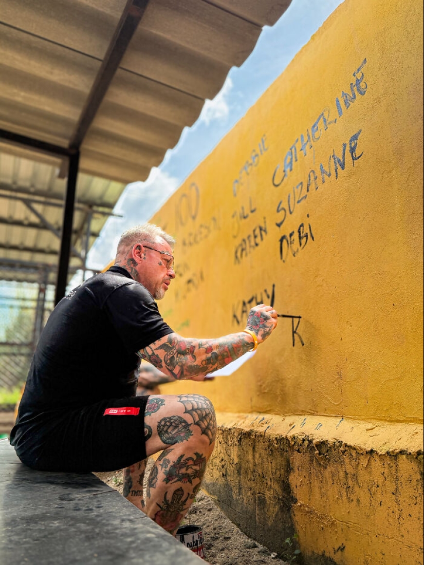 This Dog Sanctuary Honored Its Supporters By Making Them Part Of The Story This Dog Sanctuary Honored Its Supporters By Making Them Part Of The Story