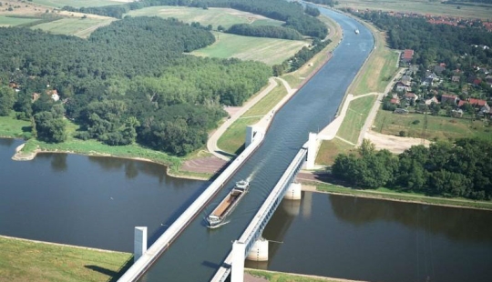 Three of the most impressive water bridge in the world