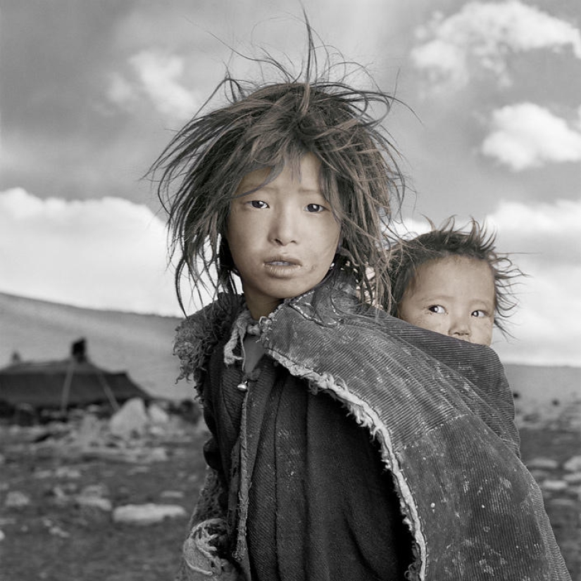 Tibetans in the lens of Phil Borges
