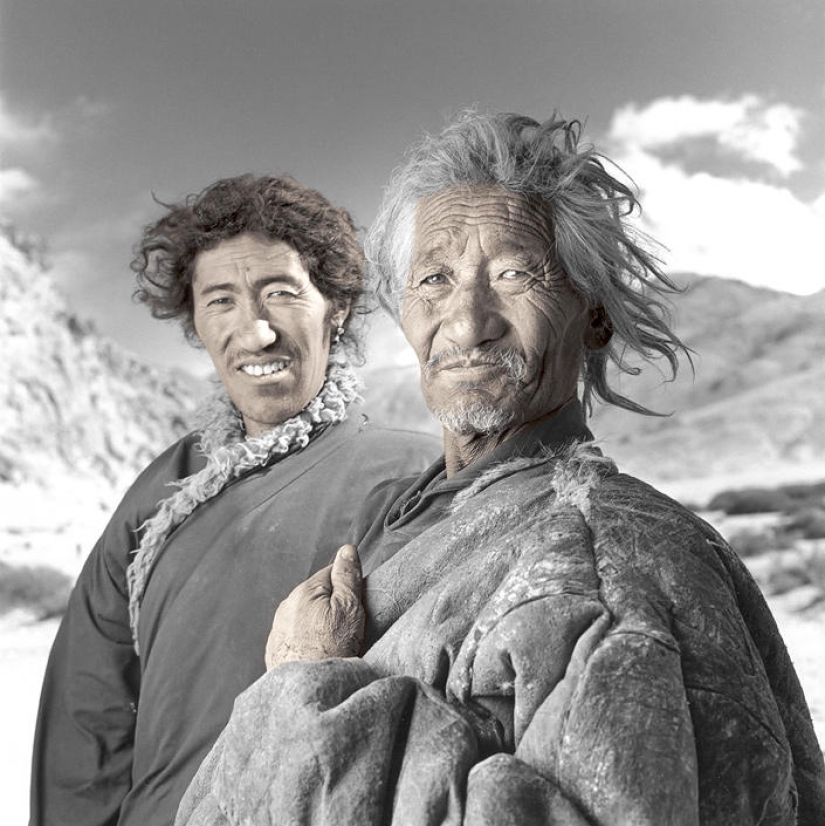 Tibetans in the lens of Phil Borges