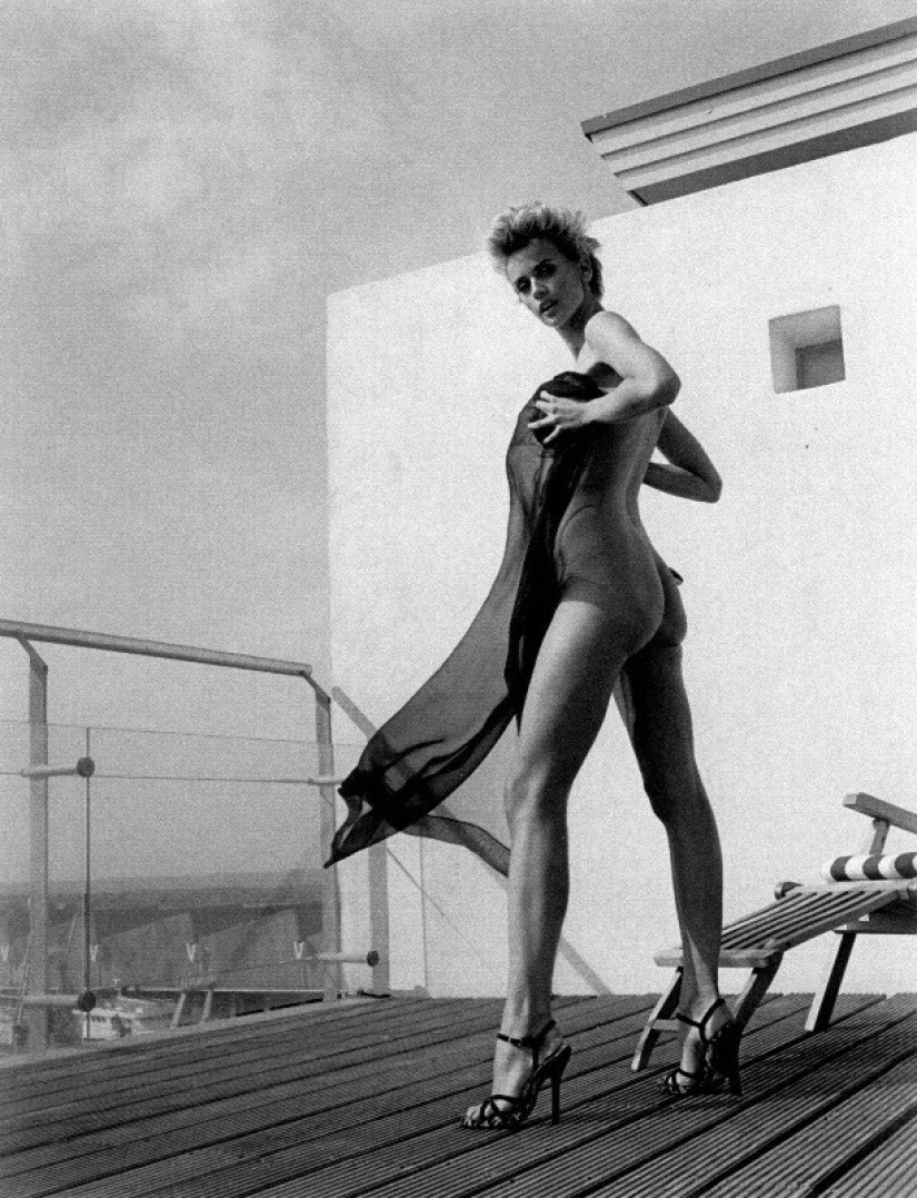 Timeless and timeless beauty from Dutch photographer Bart van Leeuwen