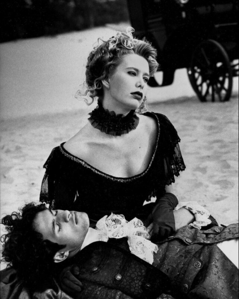 Timeless and timeless beauty from Dutch photographer Bart van Leeuwen