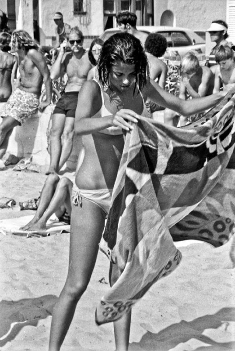 Tired of the sun: a hot summer day in 1970 at the famous Mission Beach
