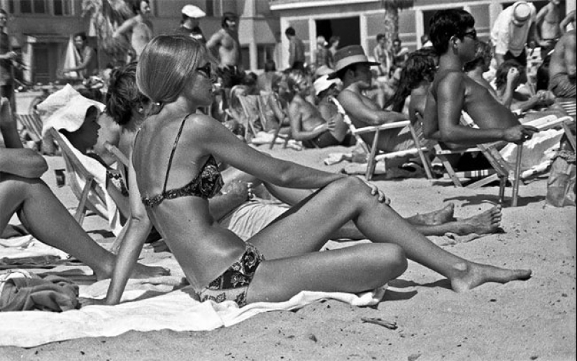 Tired of the sun: a hot summer day in 1970 at the famous Mission Beach