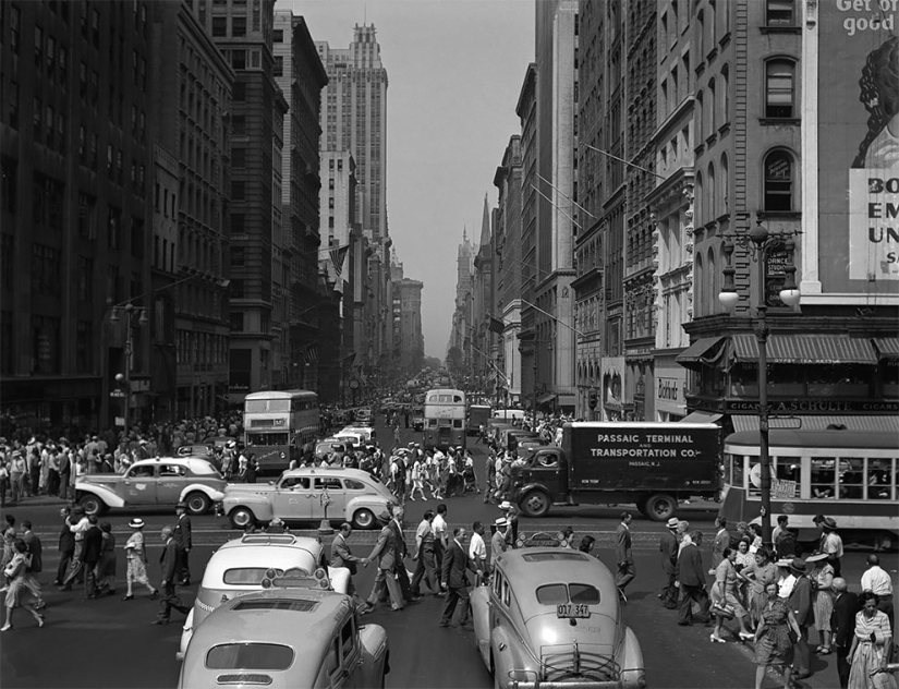 Todd Webb is an iconic 1940s photographer who never sought fame. Todd Webb is an iconic 1940s photographer who never sought fame.