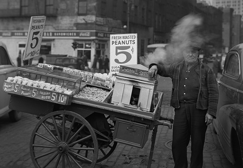 Todd Webb is an iconic 1940s photographer who never sought fame. Todd Webb is an iconic 1940s photographer who never sought fame.