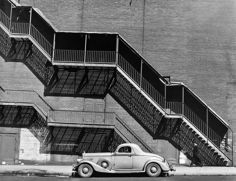 Todd Webb is an iconic 1940s photographer who never sought fame. Todd Webb is an iconic 1940s photographer who never sought fame.