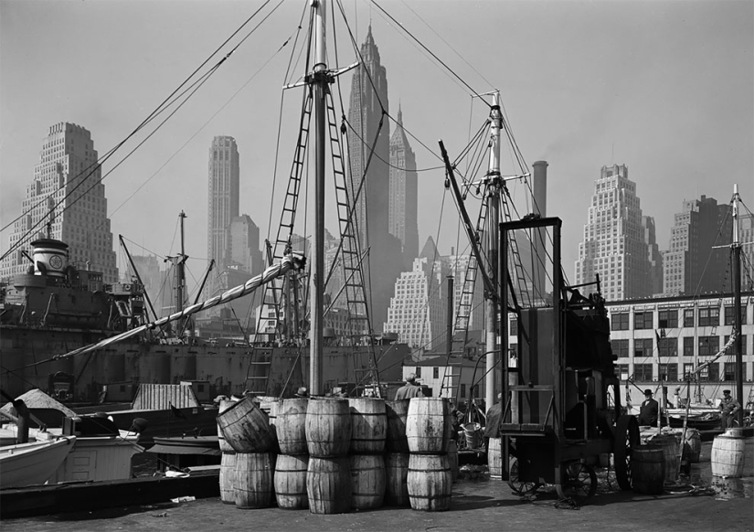 Todd Webb is an iconic 1940s photographer who never sought fame. Todd Webb is an iconic 1940s photographer who never sought fame.