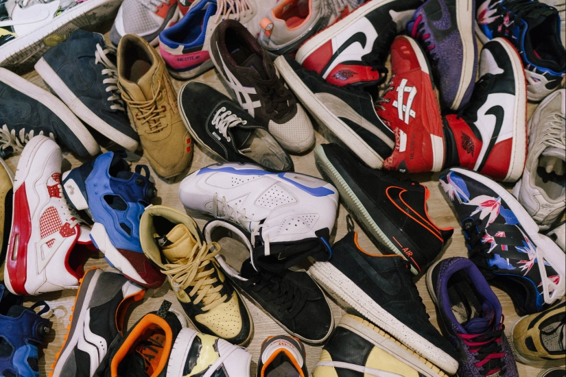 Toilets, sneakers, baby food: what products are sold on the "gray" markets Toilets, sneakers, baby food: what products are sold on the "gray" markets