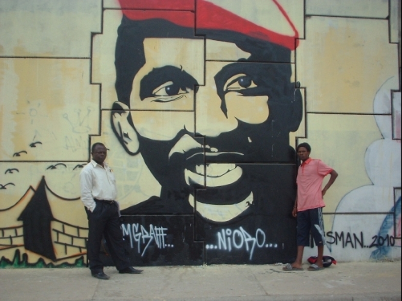 Toma Sankara es el único presidente honesto en la historia que fue asesinado por su mejor amigo Toma Sankara es el único presidente honesto en la historia que fue asesinado por su mejor amigo