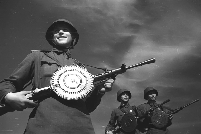 Top 10 bizarre military inventions that were not meant to get adopted