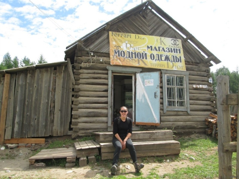 Trash in the fresh air: the Russian village is more alive than all the living