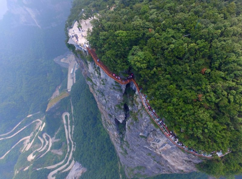 Turismo extremo en China: el entretenimiento no es para los débiles de corazón