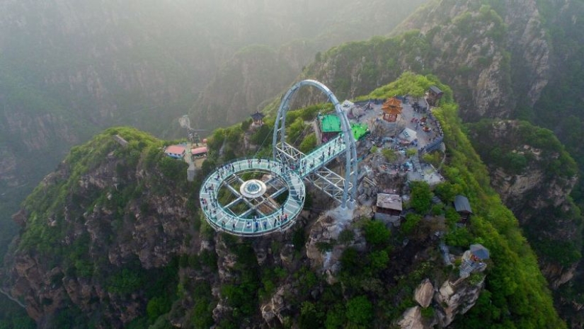 Turismo extremo en China: el entretenimiento no es para los débiles de corazón